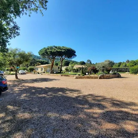 Les Jardins De Santa Giulia - Charmante Dhte 3*